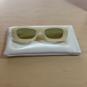 Dopamine Sunglasses in Milky Almond Moss Mono